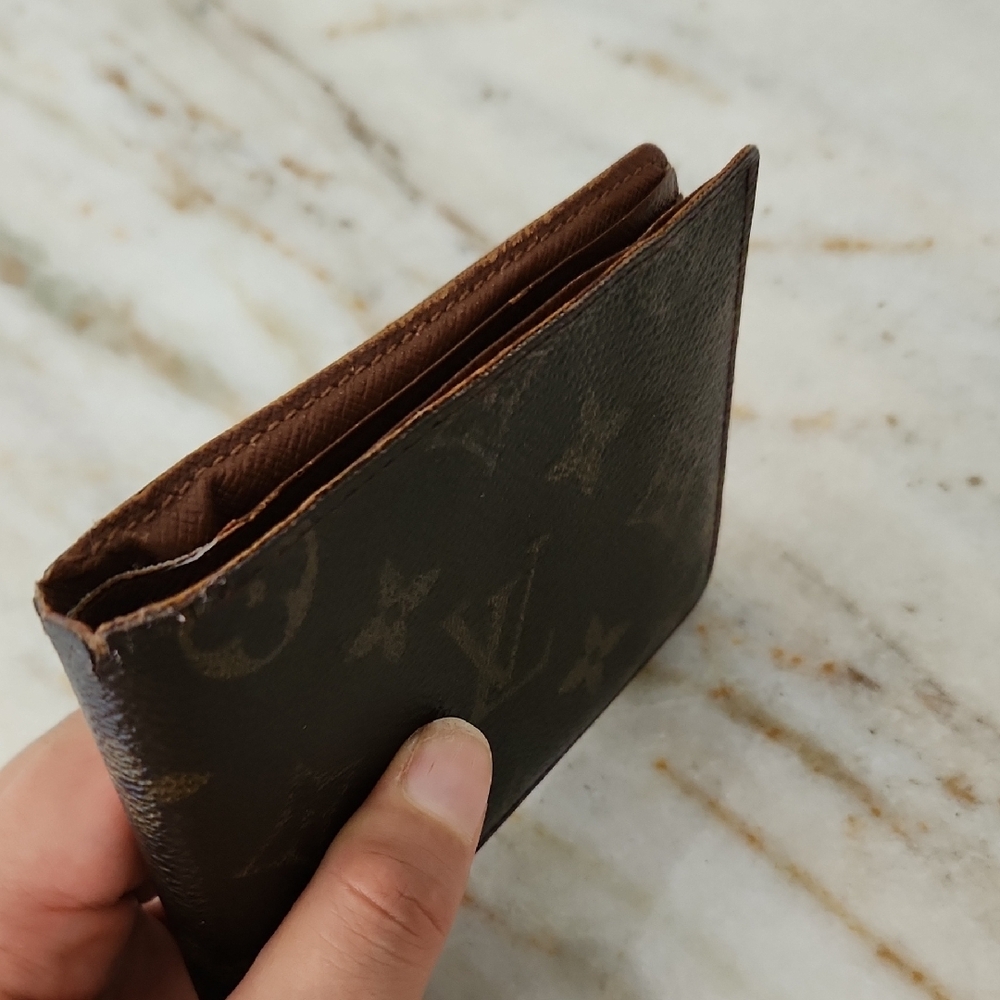 Louis Vuitton Dark Brown Monogram Key Holder - Picture 10 of 17